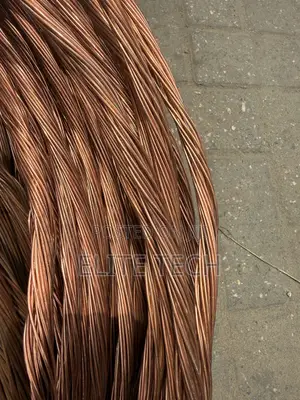 70mm Bare Copper Wire for Earthing & Lightning Protection (100% Coppe)