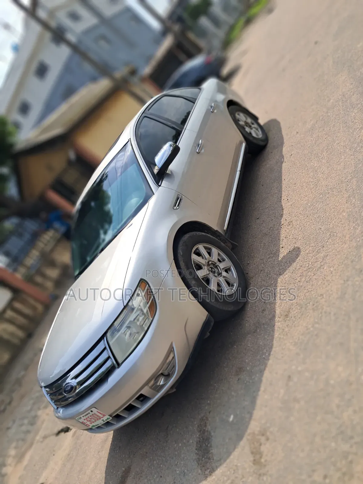 Ford Taurus 2010 Silver