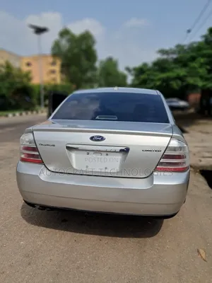 Ford Taurus 2010 Silver