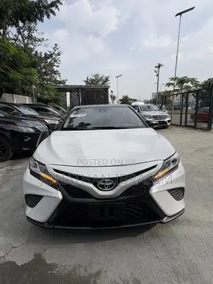 Toyota Camry XSE 2022 White