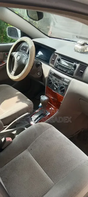 Toyota Corolla LE 2005 Silver