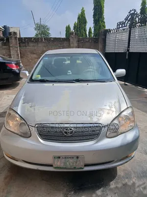 Toyota Corolla LE 2005 Silver