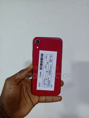 Apple iPhone XR 64 GB Red