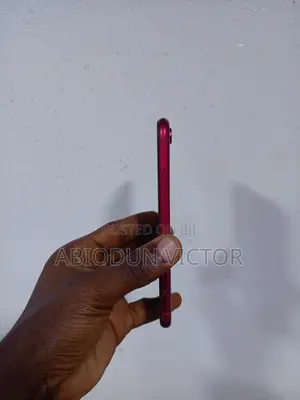 Apple iPhone XR 64 GB Red