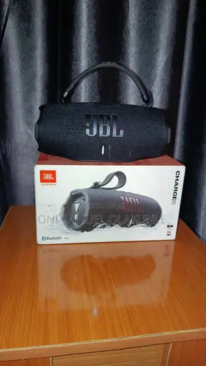 JBL Charge 6