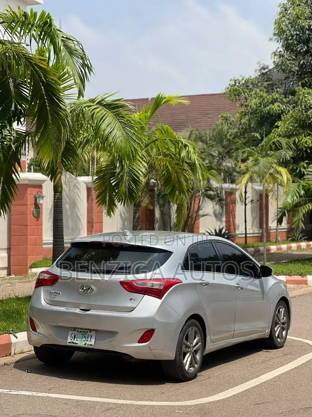Hyundai Elantra 2015 Silver