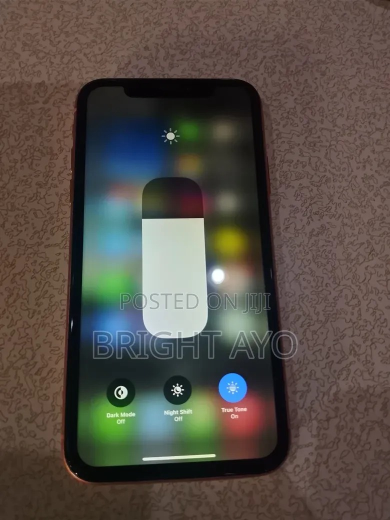 Apple iPhone XR 64 GB Orange