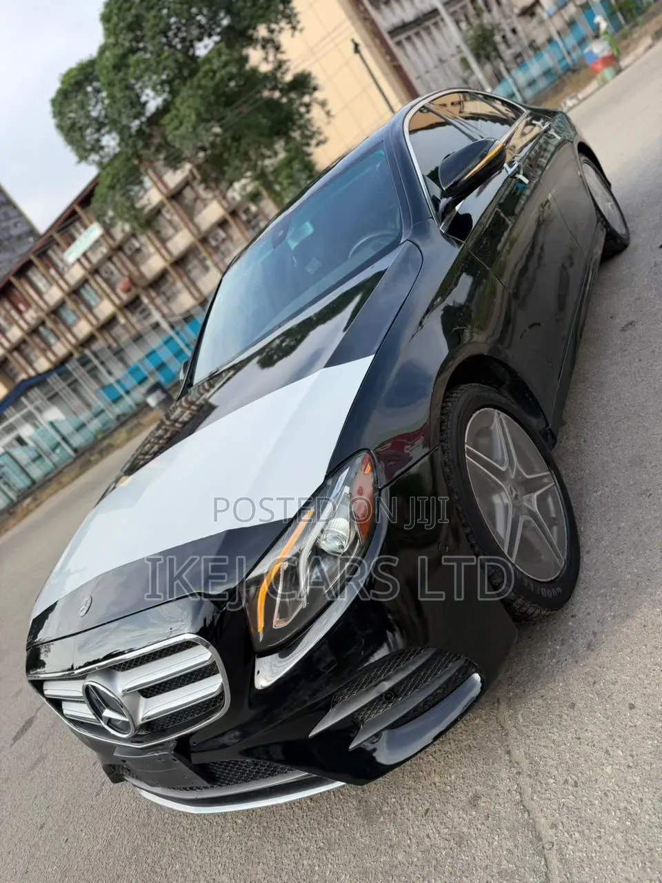 Mercedes-Benz E300 2017 Black