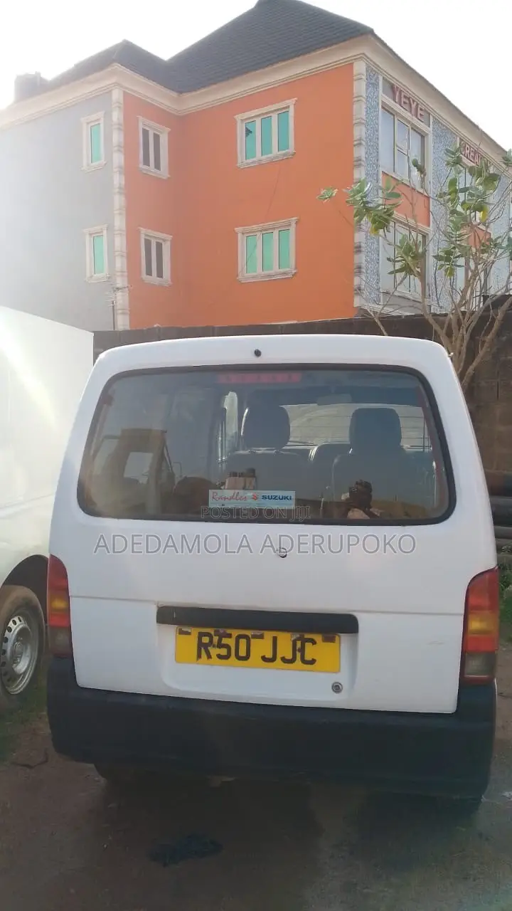 Suzuki APV Pan Vanel 2004 White
