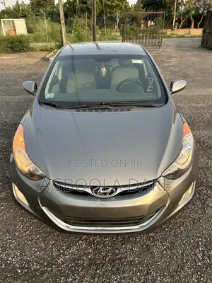 Hyundai Elantra SE 4dr Sedan (1.8L 4cyl 6A) 2014 Gray