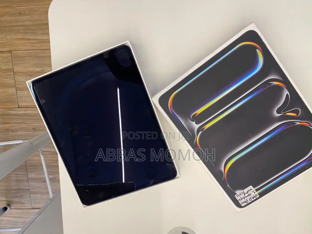 Apple iPad Pro 13 (2025) 1 TB Black