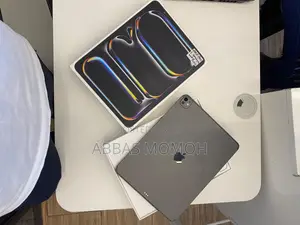 Apple iPad Pro 13 (2025) 1 TB Black