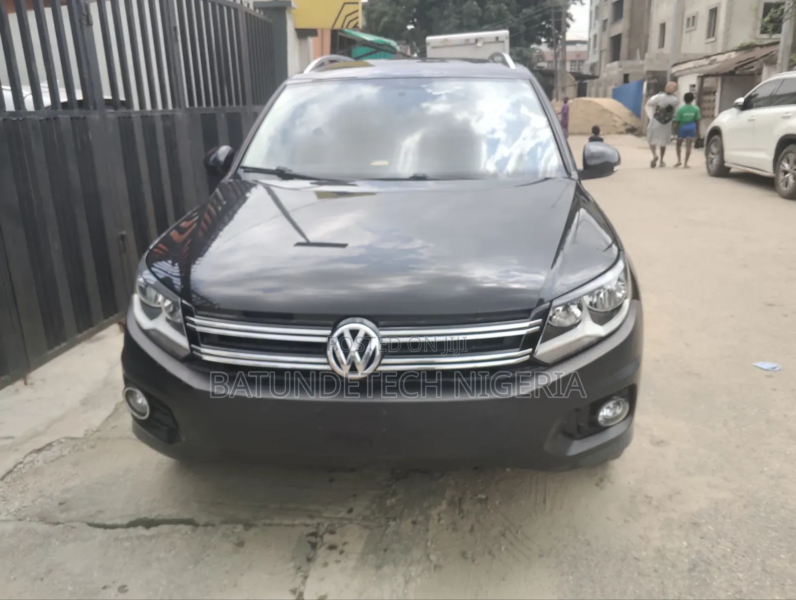 Volkswagen Tiguan 2.0 S Automatic 2012 Black