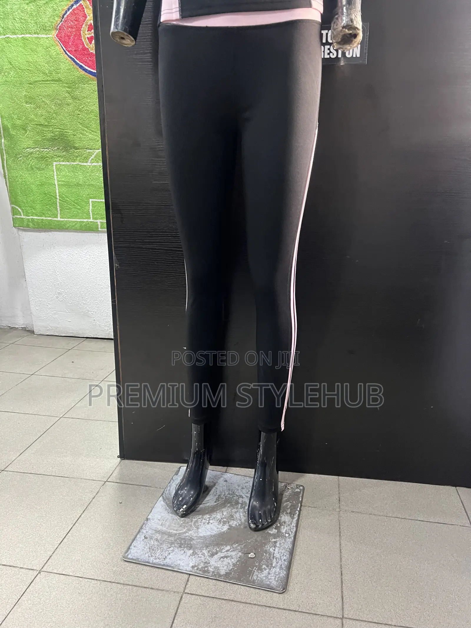 Female Gym Top & Tights