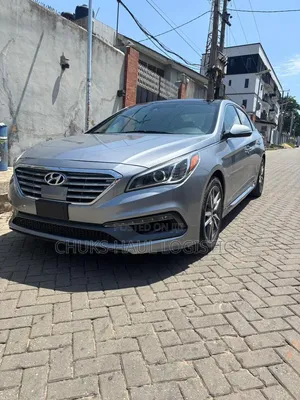 Hyundai Sonata Sport 2.0T Sedan FWD (2.0L 4cyl 6A) 2016 Silver