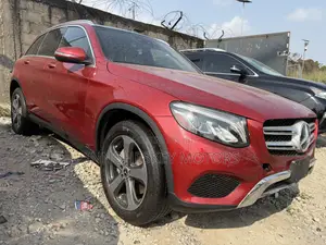 Mercedes-Benz GLC-Class 2018 Red
