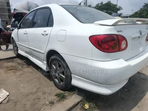 Toyota Corolla 2003 White