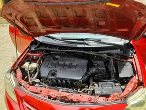 Toyota Corolla LE 4dr Sedan (1.8L 4cyl 4A) 2013 Red