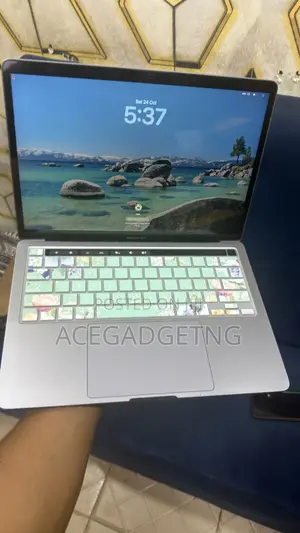 Laptop Apple MacBook Pro 2021 M1 8GB Apple M1 SSD 256GB