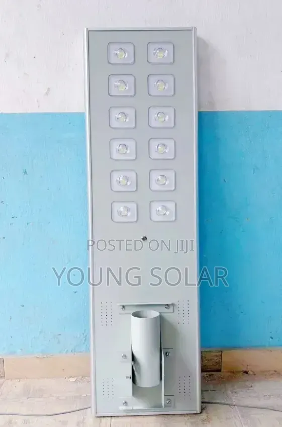 12 Eyes Street Solar Light