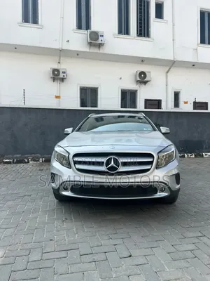Mercedes-Benz GLA 250 2016 Silver