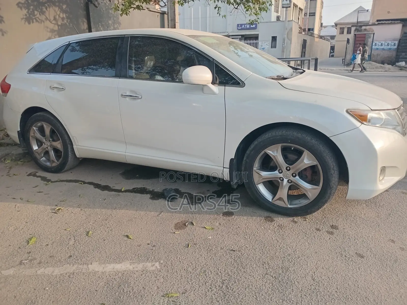 Toyota Venza 2011 White