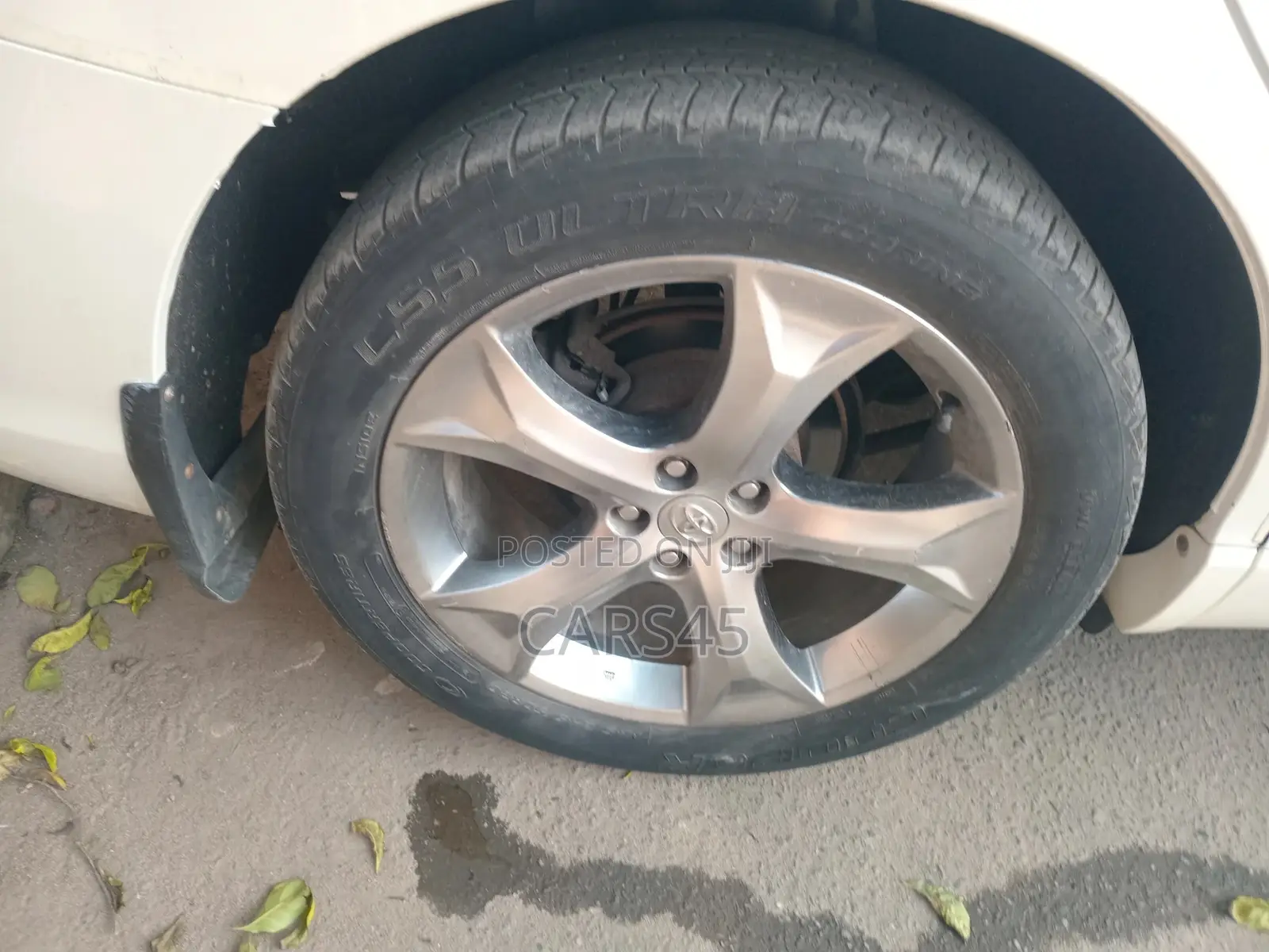 Toyota Venza 2011 White