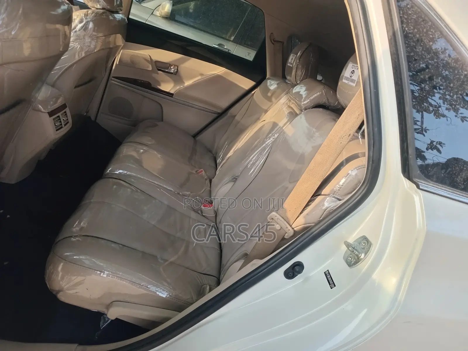 Toyota Venza 2011 White