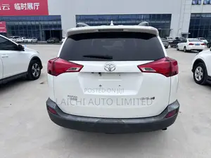Toyota RAV4 2016 White