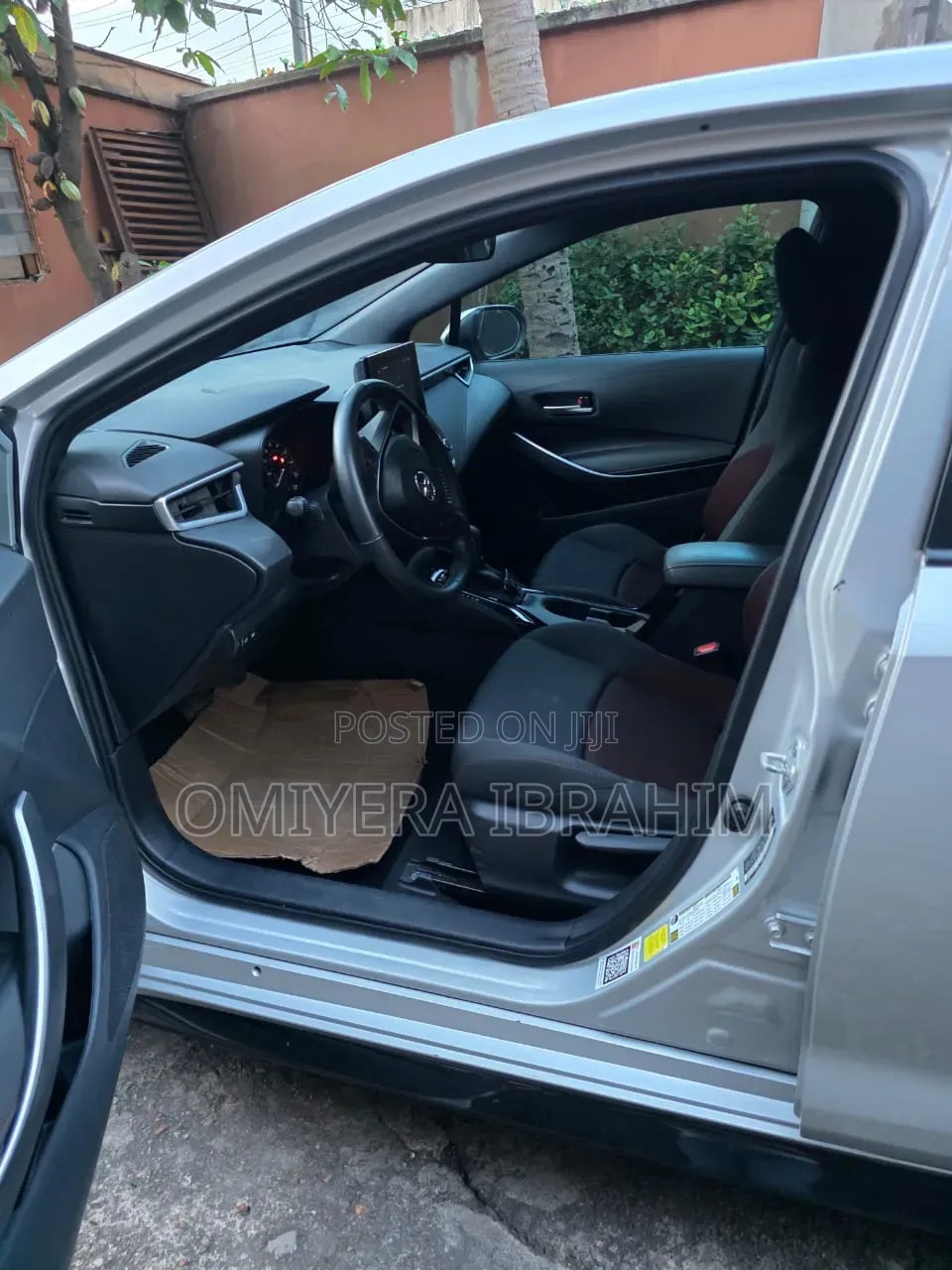 Toyota Corolla 2023 Silver