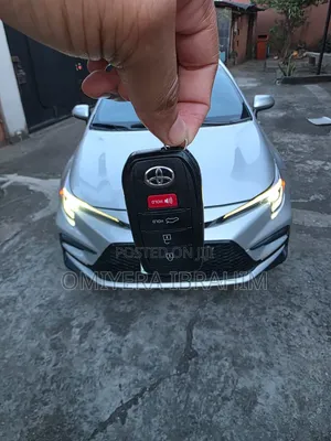 Toyota Corolla 2023 Silver
