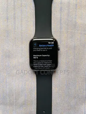 Apple iWatch SE 44mm LTE