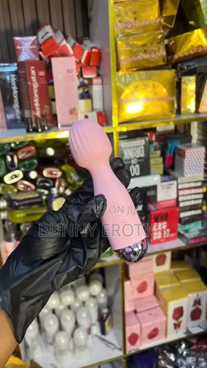 Luxe Wand Vibrator