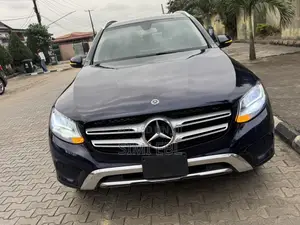 Mercedes-Benz GLC-Class 2018 Blue