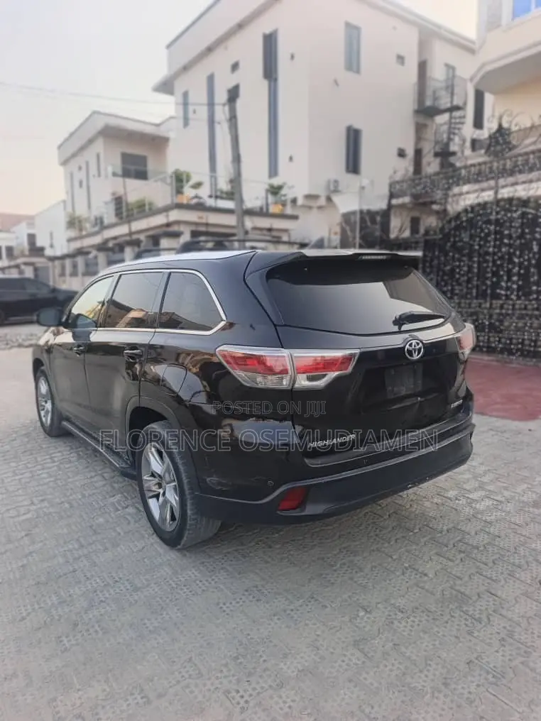 Toyota Highlander 2015 Black