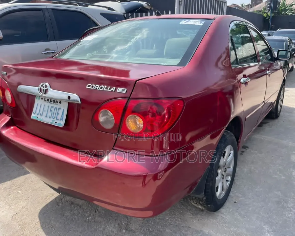 Toyota Corolla 2005 Red