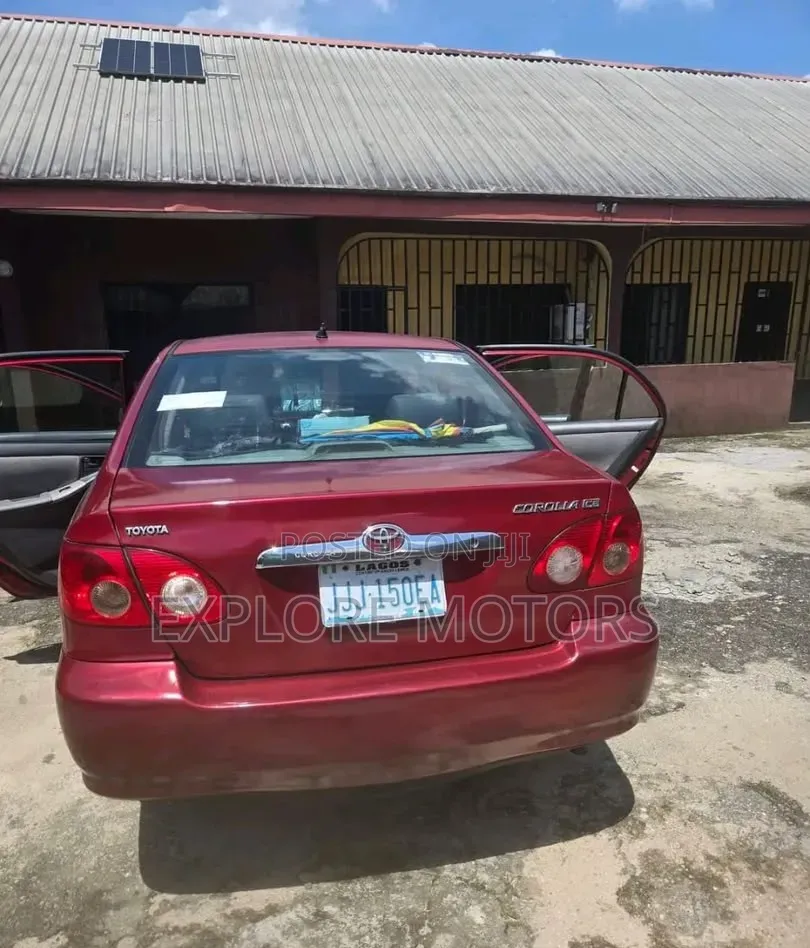 Toyota Corolla 2005 Red