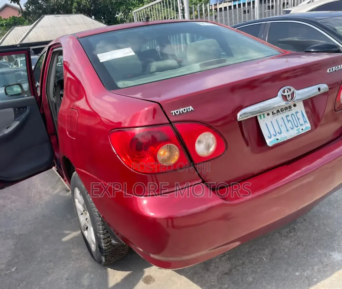 Toyota Corolla 2005 Red