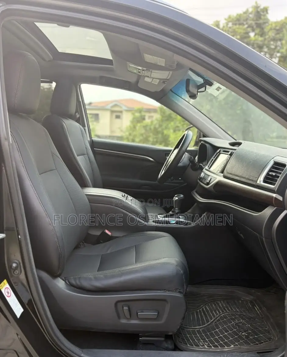 Toyota Highlander 2015 Black