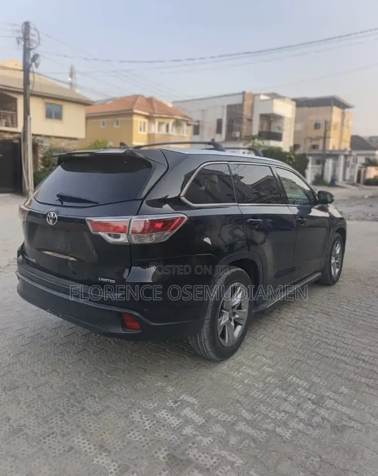 Toyota Highlander 2015 Black