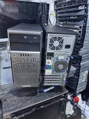 Server HP ProLiant ML 16GB Intel Xeon HDD+SSD 1.5T