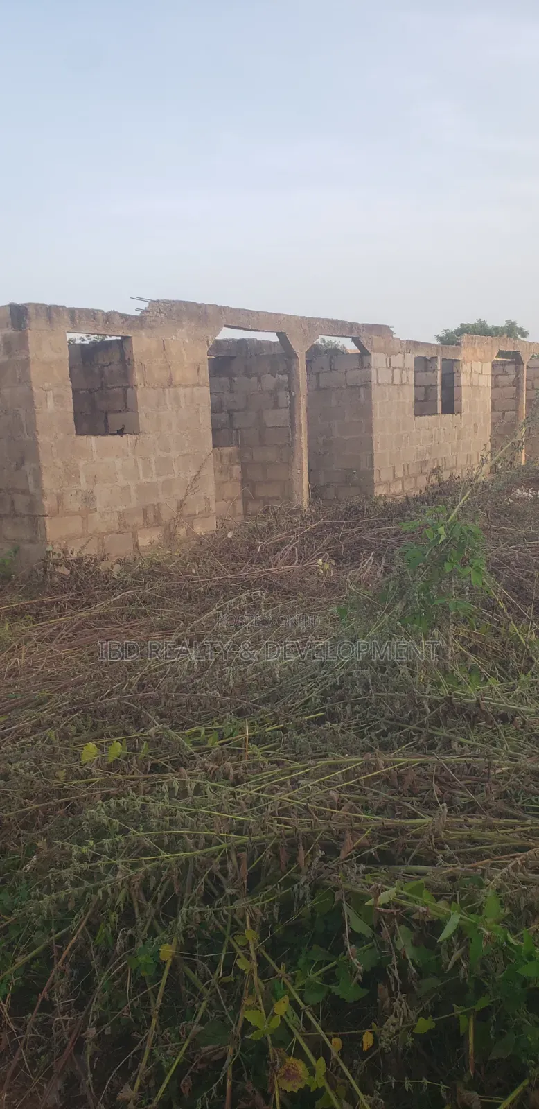 12rooms Self-Contained Uncompleted Hostel Seating on Almost 2plot 4sal
