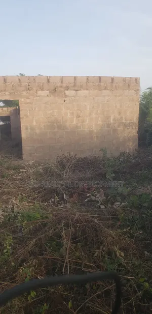 12rooms Self-Contained Uncompleted Hostel Seating on Almost 2plot 4sal
