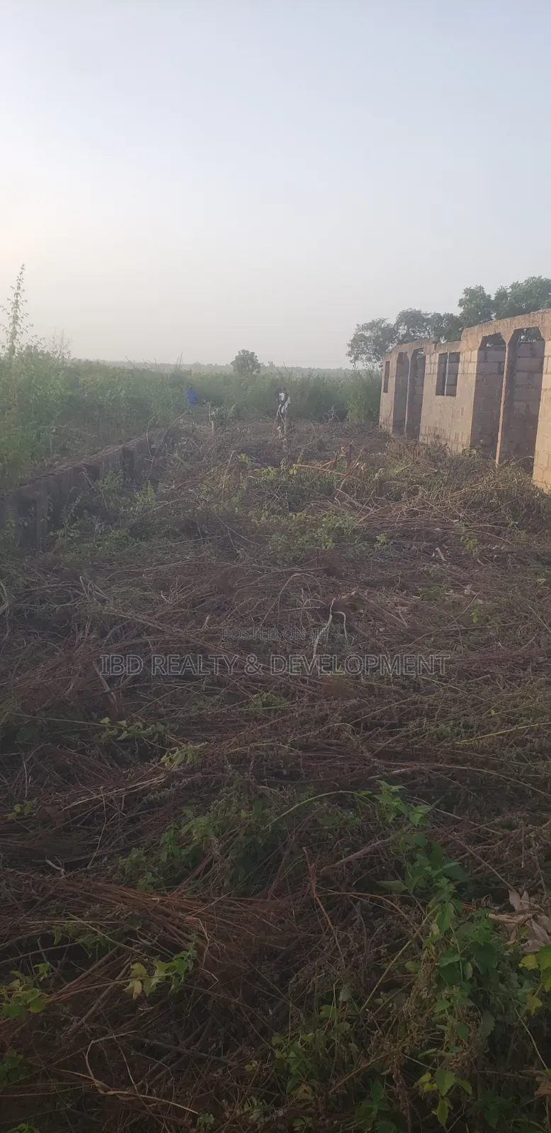 12rooms Self-Contained Uncompleted Hostel Seating on Almost 2plot 4sal