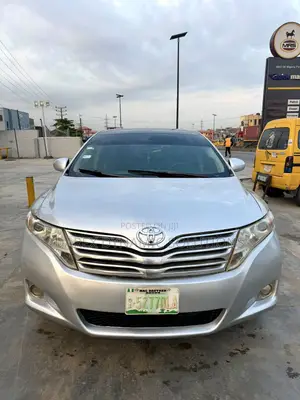 Toyota Venza V6 AWD 2010 Silver
