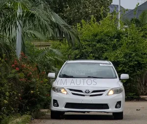 Toyota Corolla 2013 White