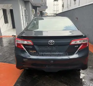 Toyota Camry 2014 Blue