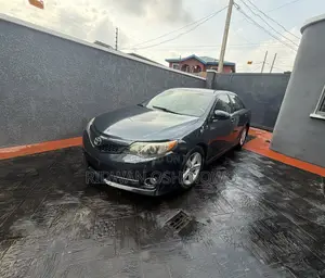 Toyota Camry 2014 Blue