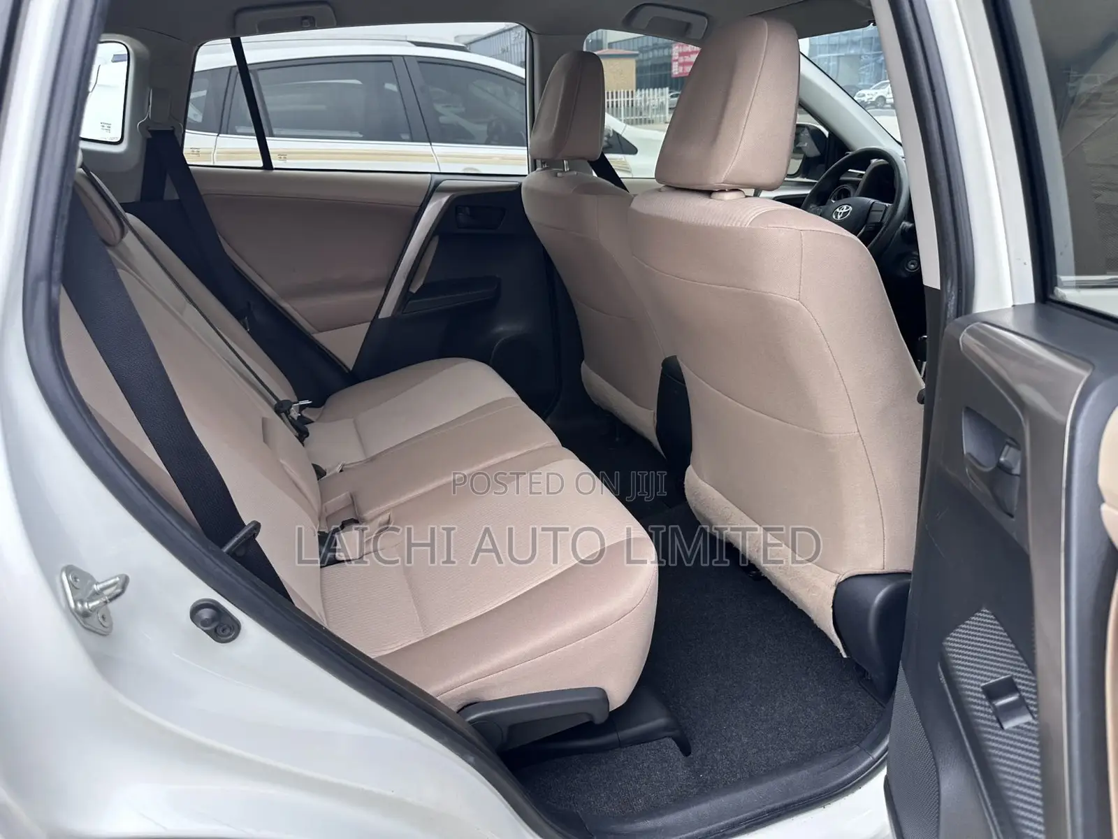 Toyota RAV4 2015 White