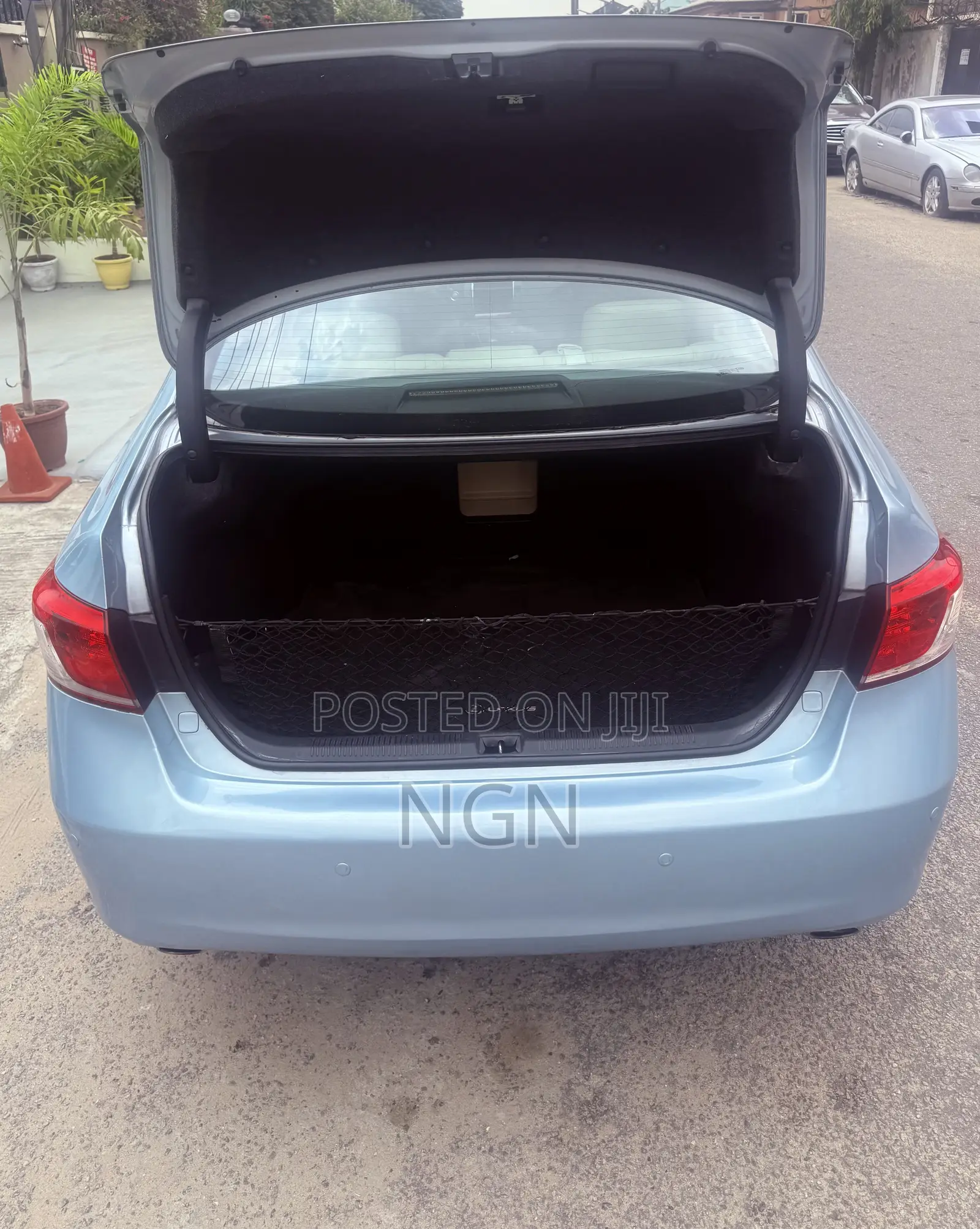 Lexus ES 350 2011 Blue